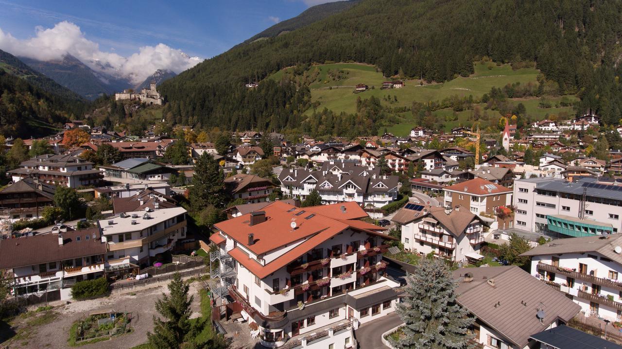 Hotel Hellweger Campo Tures Exterior foto